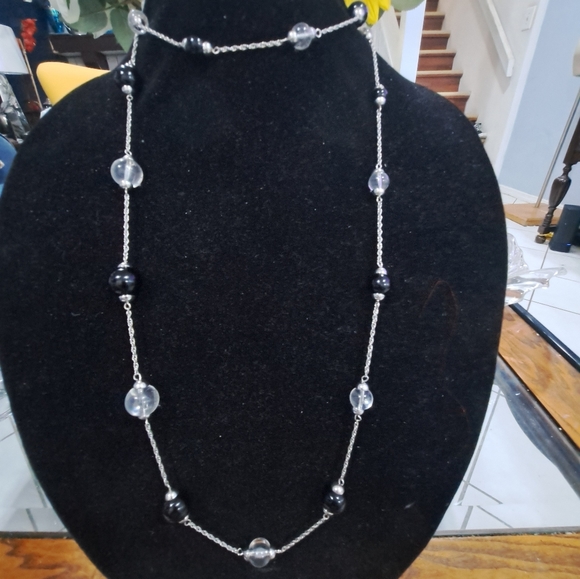 Glass long statement necklace - Picture 8 of 12